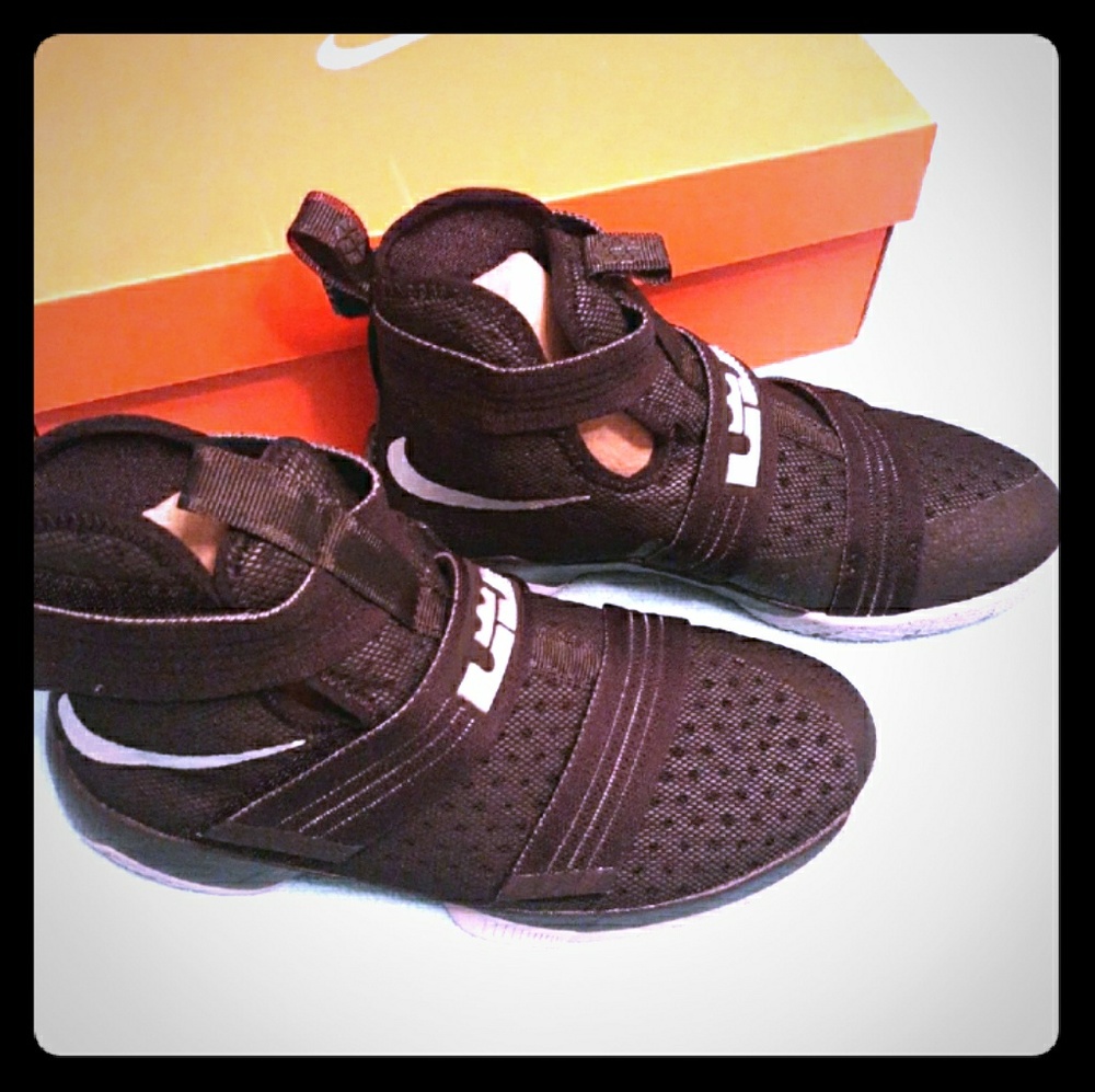Nike LeBron Soldier sneakers